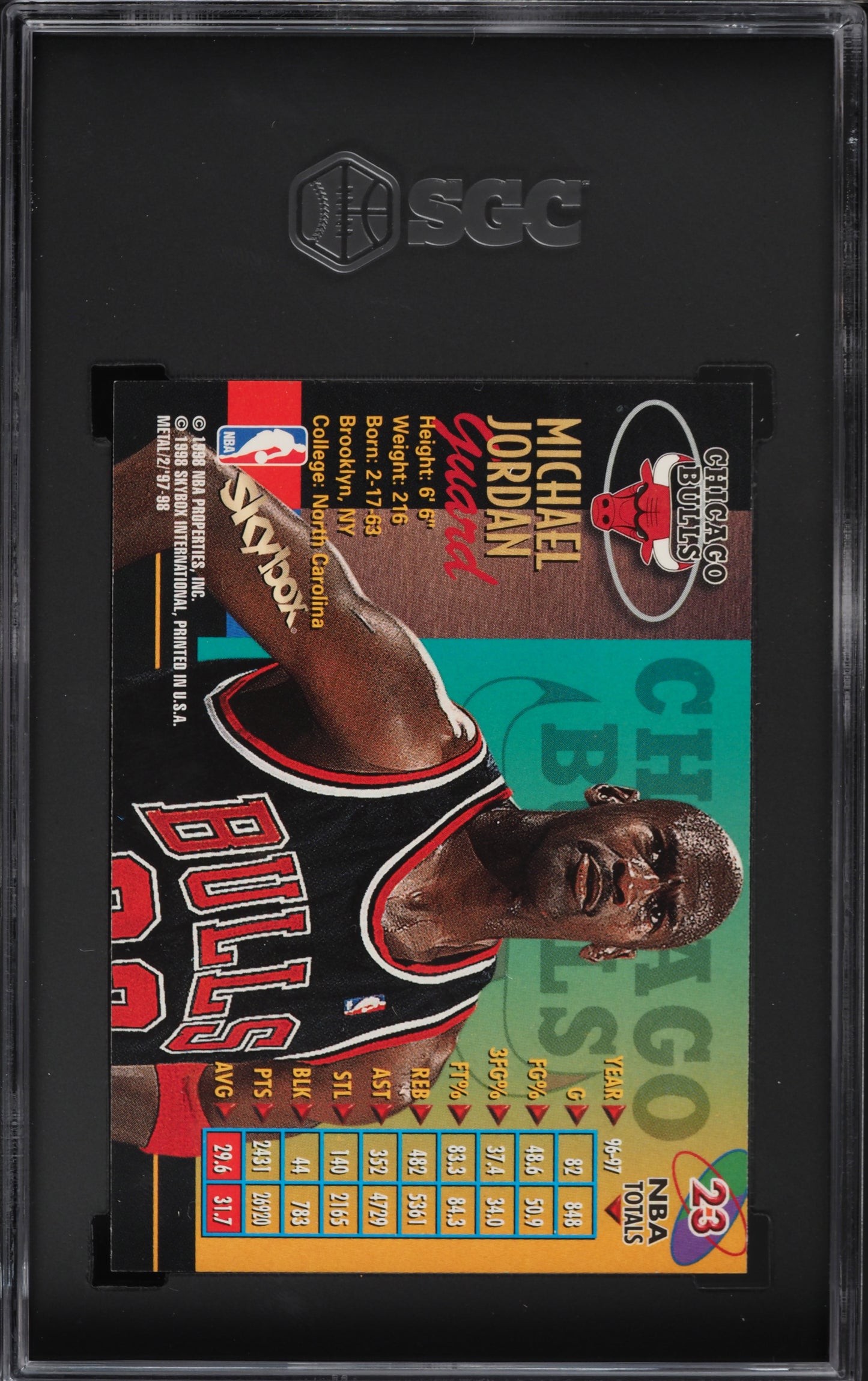 1997 METAL UNIVERSE CHAMPIONSHIP MICHAEL JORDAN #23 SGC 8.5 NM-MT+