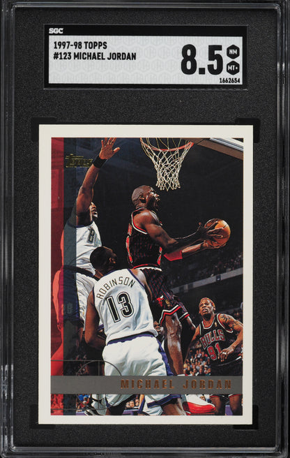 1997 TOPPS BASKETBALL MICHAEL JORDAN #123 SGC 8.5 NM-MT+